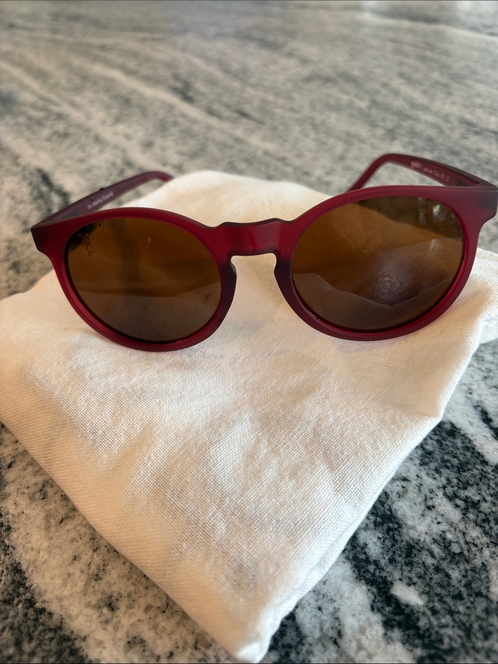 Goodr wayfarer sunglasses- matte burgundy